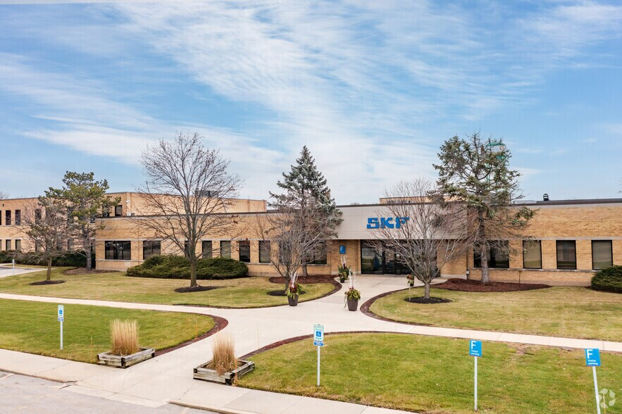 More Photos Of 900 N State St, Elgin Manufacturing For Sale