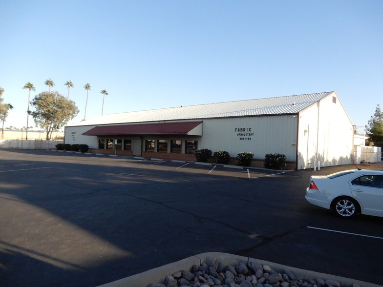 More Photos Of 2233 E Main St, Mesa Freestanding For Lease