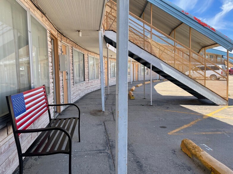 More Photos Of 609 E 15th St S, Eads Hotel For Sale