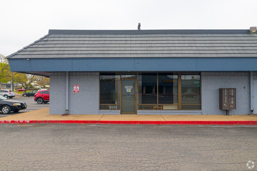 More Photos Of 3200 Anderson Ln W, Austin Unknown For Lease