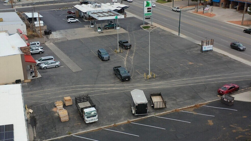 More Photos Of 684 S Main St, Cedar City Drugstore For Lease
