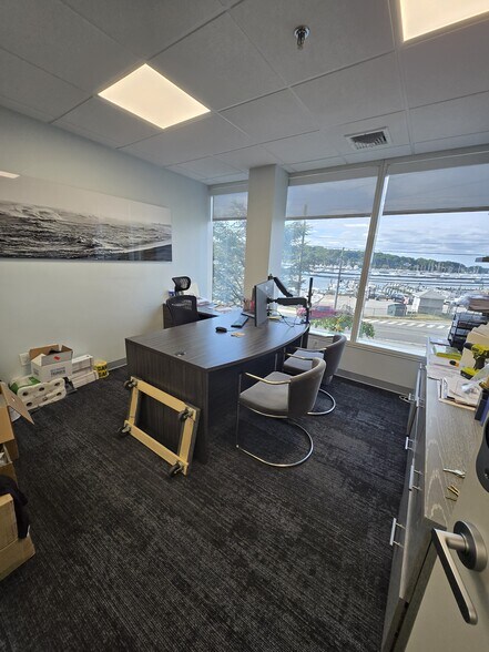 More Photos Of 36 N New York Ave, Huntington Office For Lease