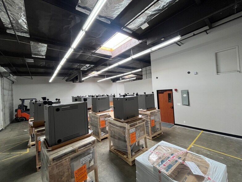 More Photos Of 832-834 W 9th St, Upland Industrial For Sale