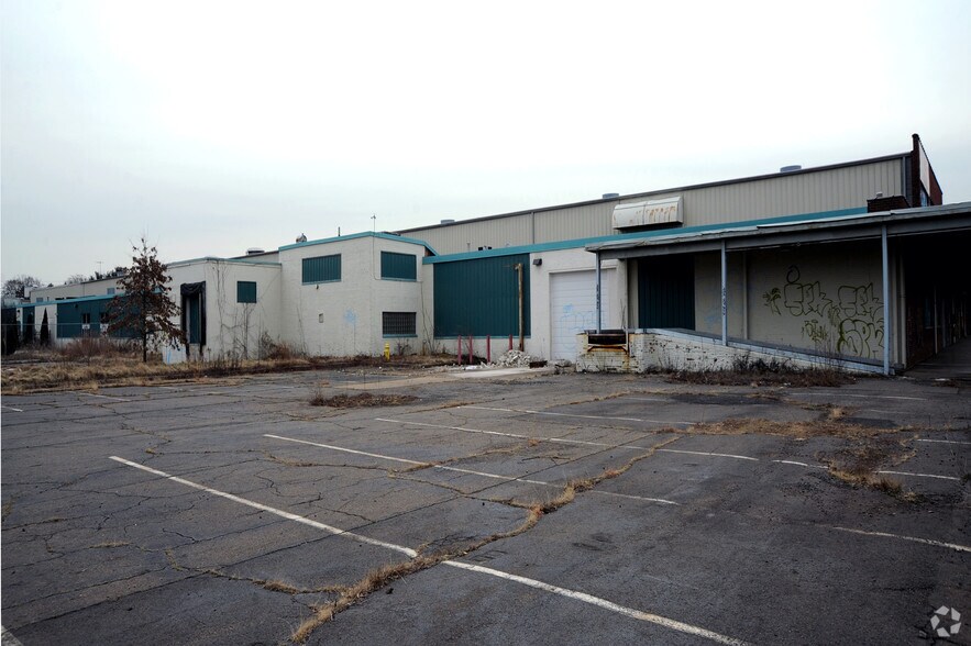 More Photos Of 745 Joyce Kilmer Ave, New Brunswick Warehouse For Lease