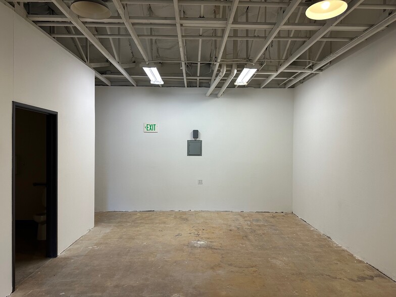 More Photos Of 800-884 N Diamond Bar Blvd, Diamond Bar Unknown For Lease