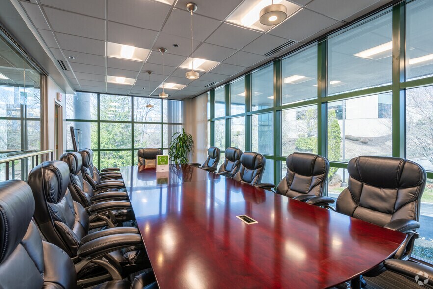 More Photos Of 55 Ferncroft Rd, Danvers Office For Lease