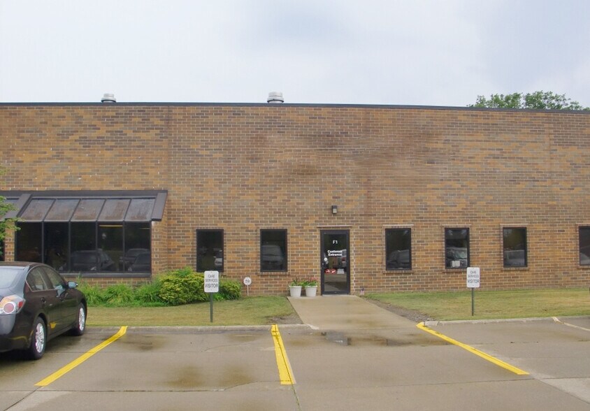 More Photos Of 34099 Melinz Pky, Eastlake Manufacturing For Lease