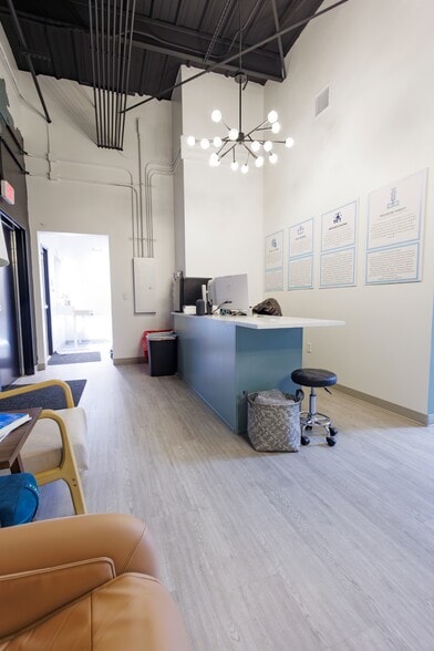 More Photos Of 101 Grant Pl, Lowell Medical For Lease