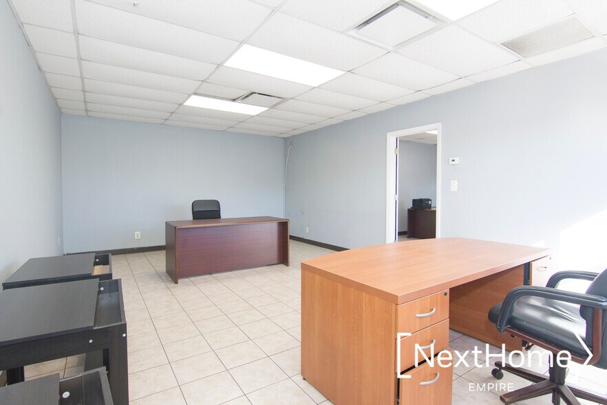 More Photos Of 1850 42nd St, Astoria Warehouse For Lease