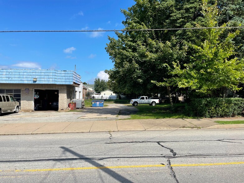 More Photos Of 2400 Ligonier St, Latrobe Auto Repair For Sale