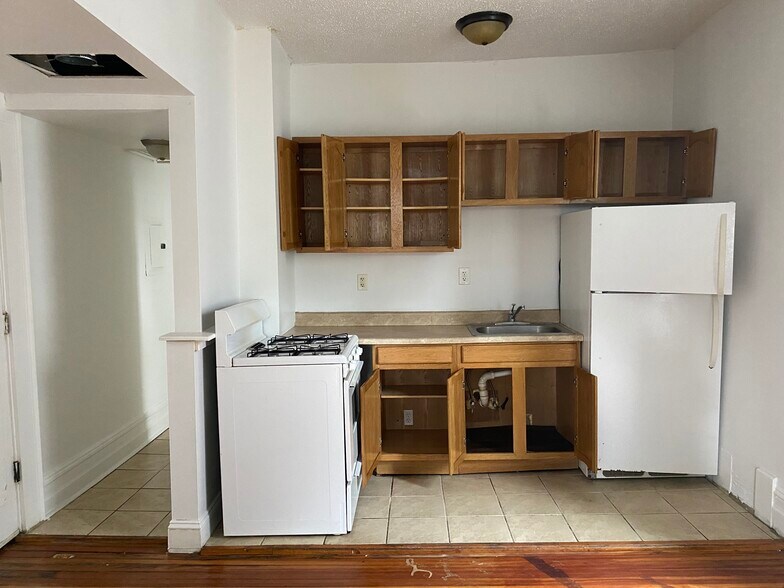More Photos Of 38 S Main Ave, Albany Multifamily For Sale