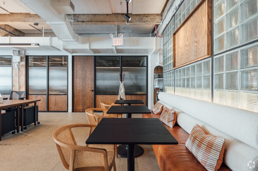 More Photos Of 373 Park Ave S, New York Office For Lease