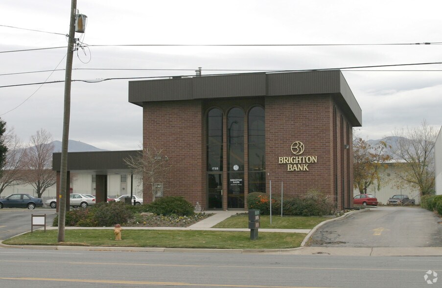 More Photos Of 1735 S 300 W, Salt Lake City Auto Dealership For Lease