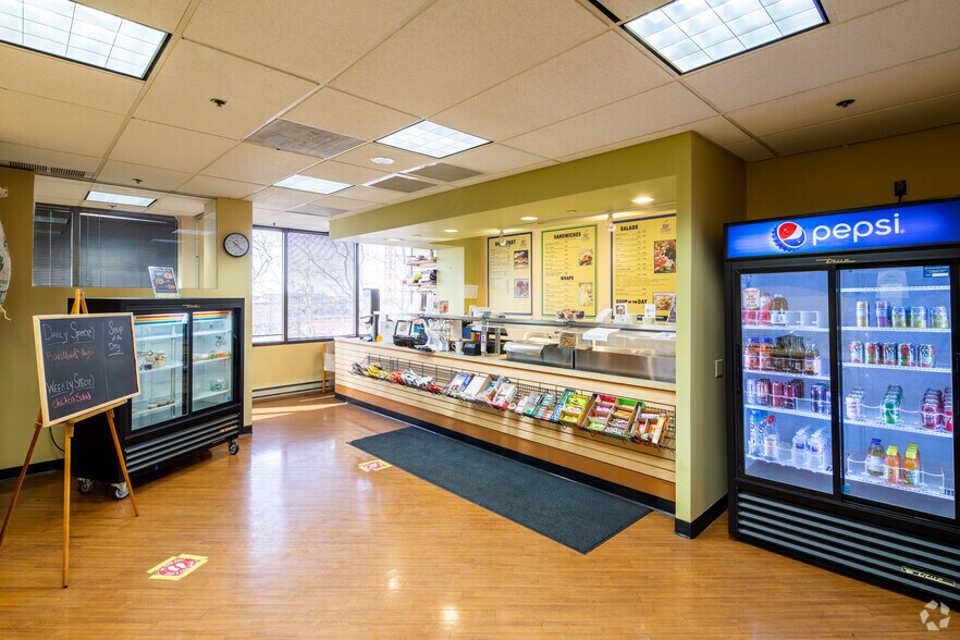 More Photos Of 8000 Maryland Ave, Saint Louis Office For Sale