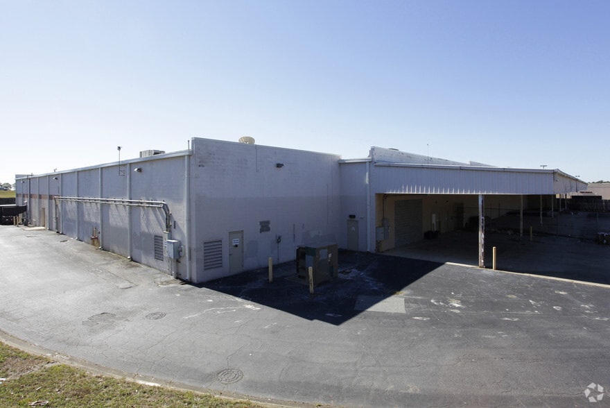 More Photos Of 2911 Airport Thruway, Columbus Unknown For Lease