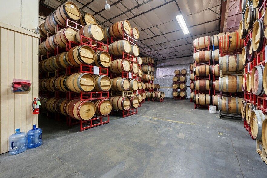 More Photos Of 1625 Commerce Way, Paso Robles Manufacturing For Lease