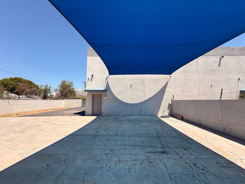 More Photos Of 512 W 2nd Ave, Mesa Warehouse For Sale