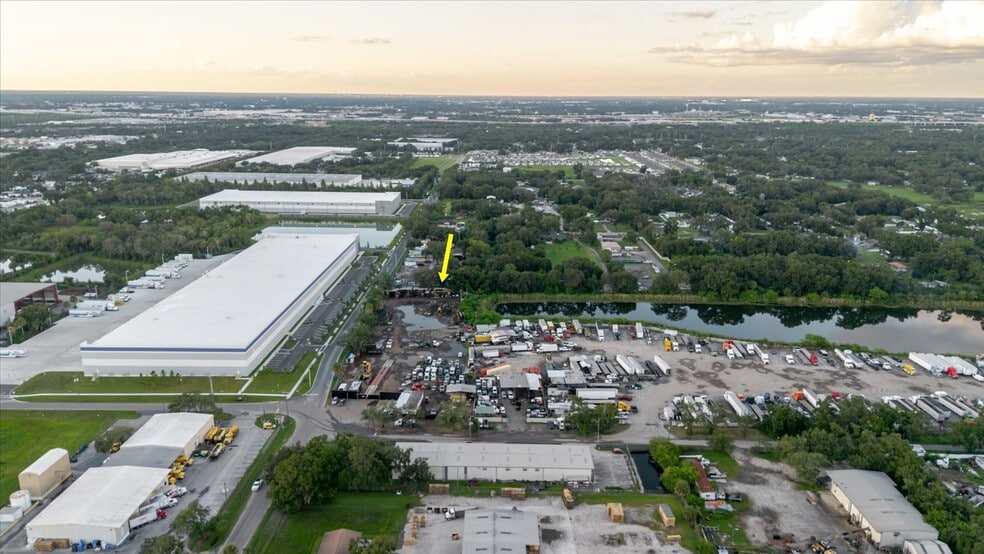 More Photos Of 5404 24th Ave S, Tampa Auto Salvage Facility For Sale