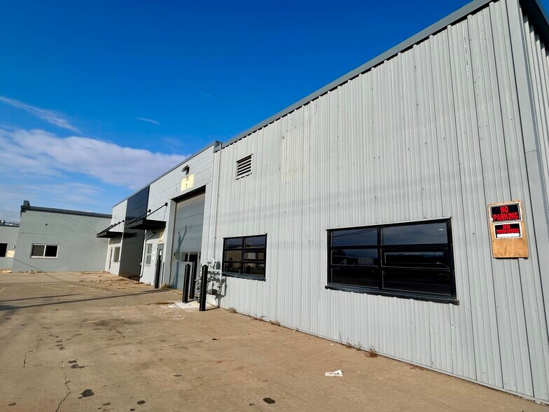 More Photos Of 207 Causeway Blvd, La Crosse Industrial For Sale