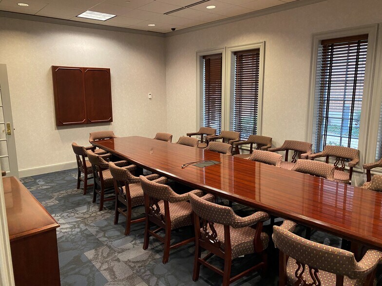 More Photos Of 151 Central Ave, Holland Office For Lease