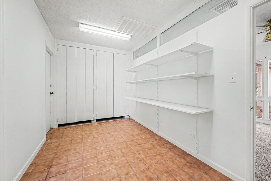 More Photos Of 8038 E Almeria Rd, Scottsdale Office For Sale