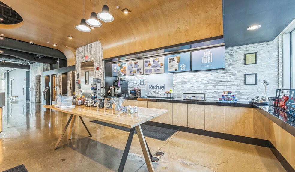 More Photos Of 900 S 11th St, Waco Hotel For Sale