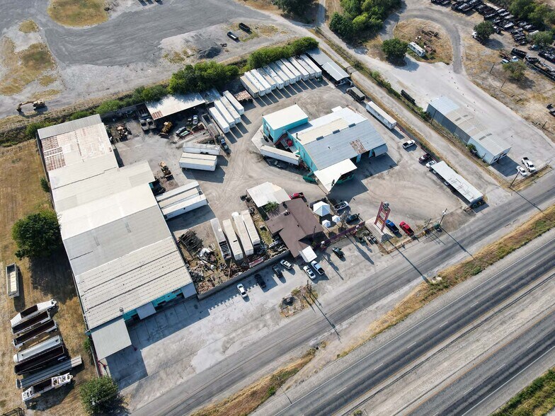 Primary Photo Of 11420 S State Highway 16, San Antonio Auto Repair For Sale