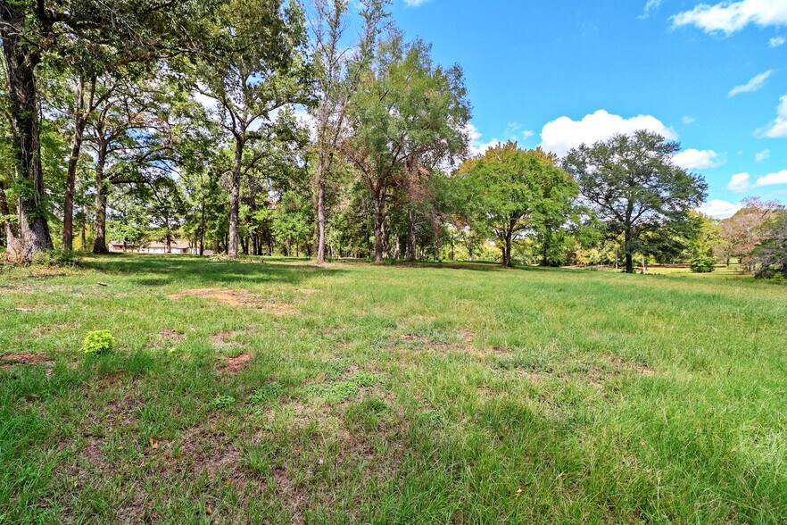 More Photos Of , Grapeland Unknown For Sale