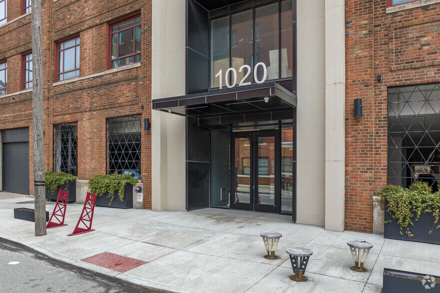 More Photos Of 1020 Bolivar Rd, Cleveland Office For Lease