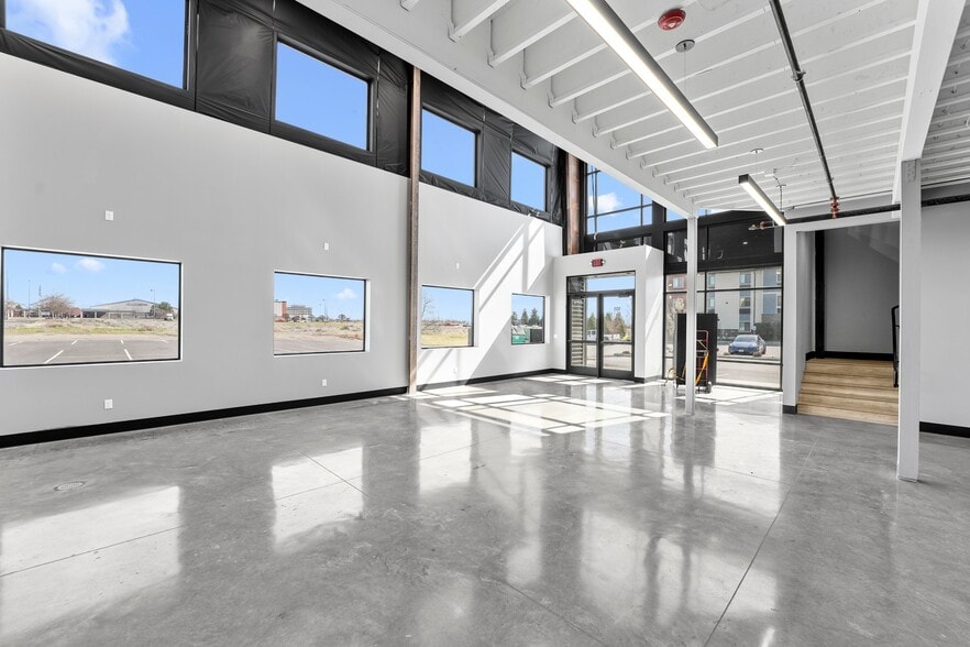 More Photos Of 6902 Rodeo Dr, Pasco Flex For Lease