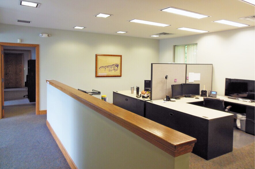 More Photos Of 2950 W 12th St, Erie Office For Lease