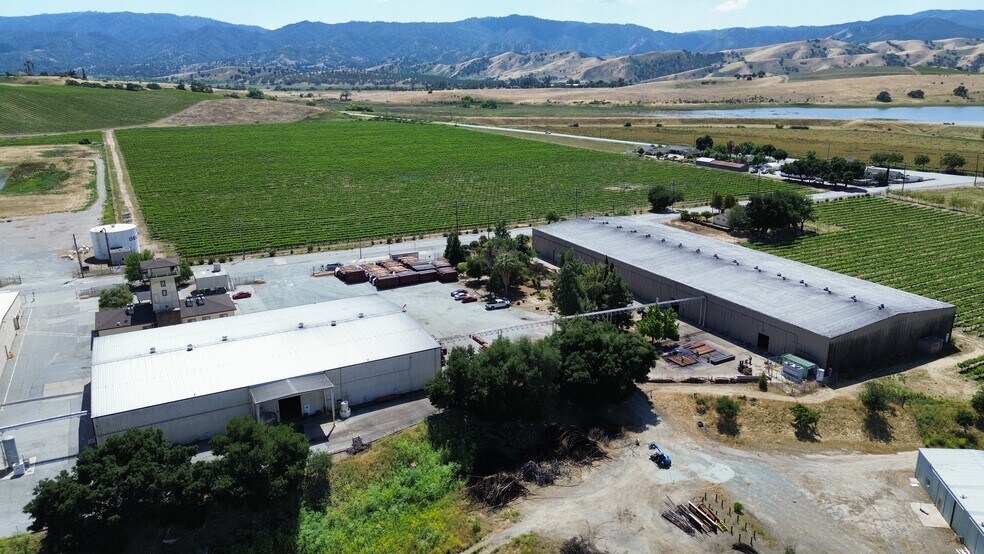 More Photos Of 385 Panoche Rd, Paicines Winery Vineyard For Sale