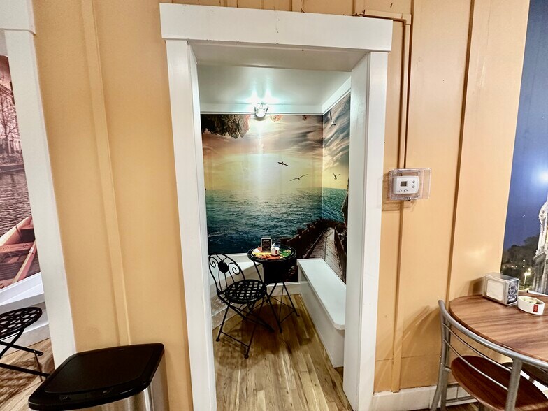 More Photos Of 49 Main St, Westport Storefront Retail Office For Lease