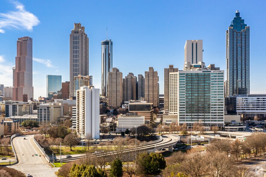 More Photos Of 235 Peachtree St NE, Atlanta Office For Lease