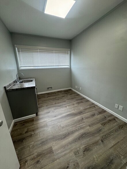 More Photos Of 993-995 Cass St, Monterey Office For Lease