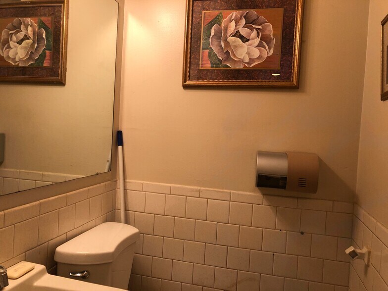 More Photos Of 5202 Baltimore National Pike, Catonsville Office For Sale