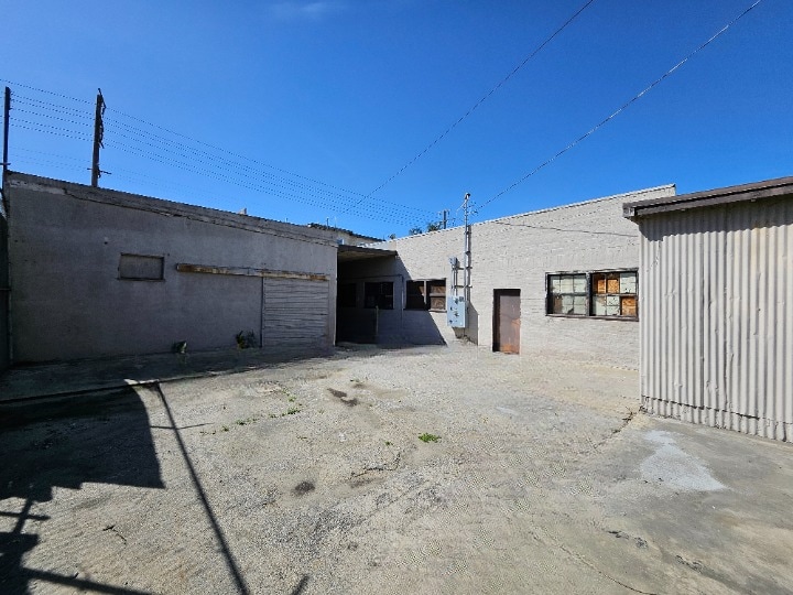 More Photos Of 5939-5941 Clara St, Bell Gardens Manufacturing For Sale