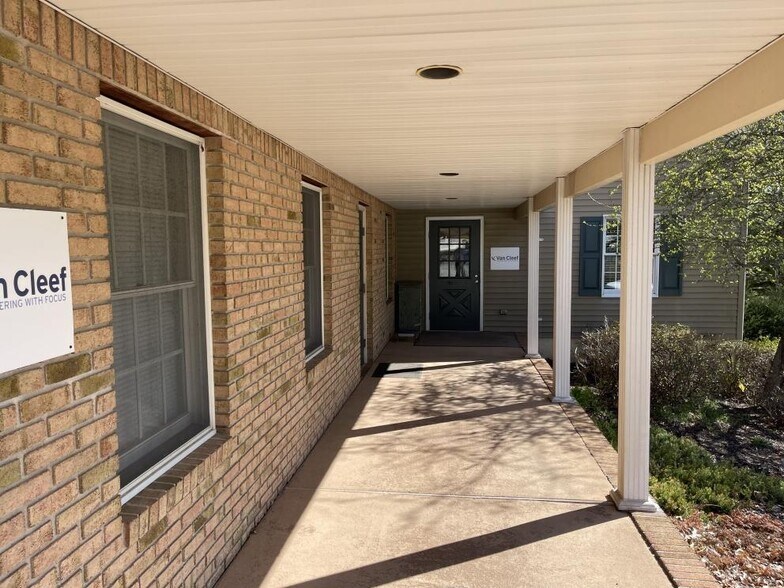 More Photos Of 1128 State Route 31, Lebanon Office For Lease