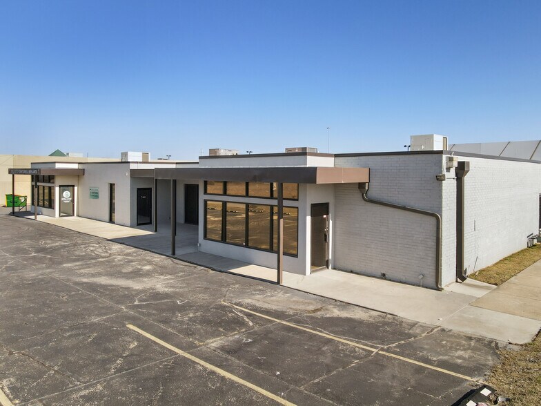 More Photos Of 5676 W Skelly Dr, Tulsa Medical For Sale