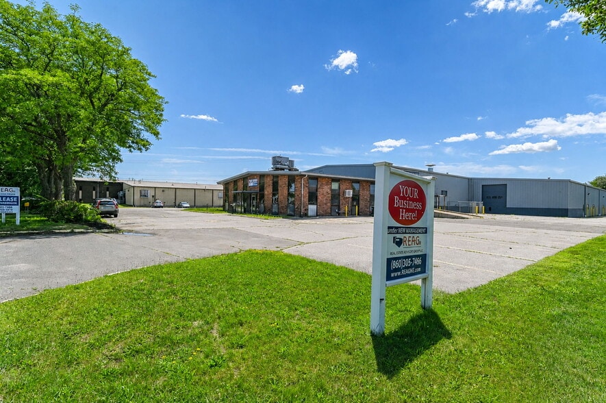 More Photos Of 481 Sullivan Ave, South Windsor Manufacturing For Lease
