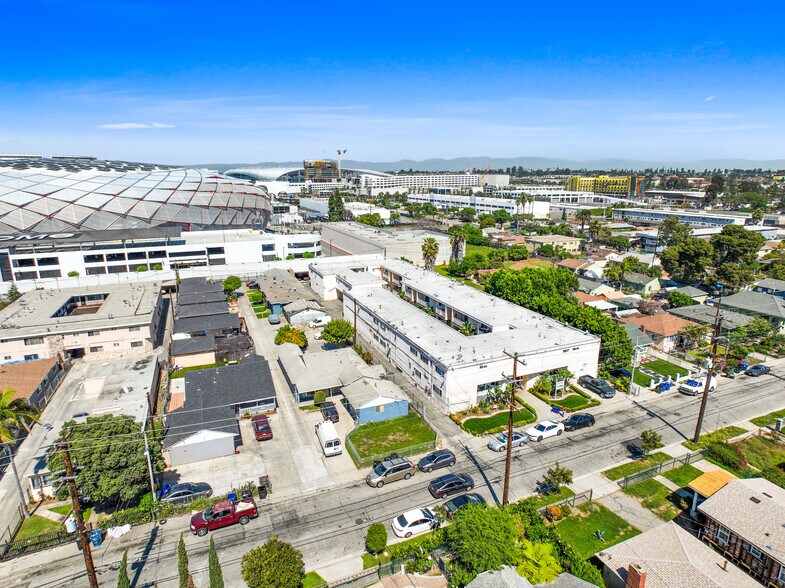 More Photos Of 3835 W 104th St, Inglewood Apartments For Sale