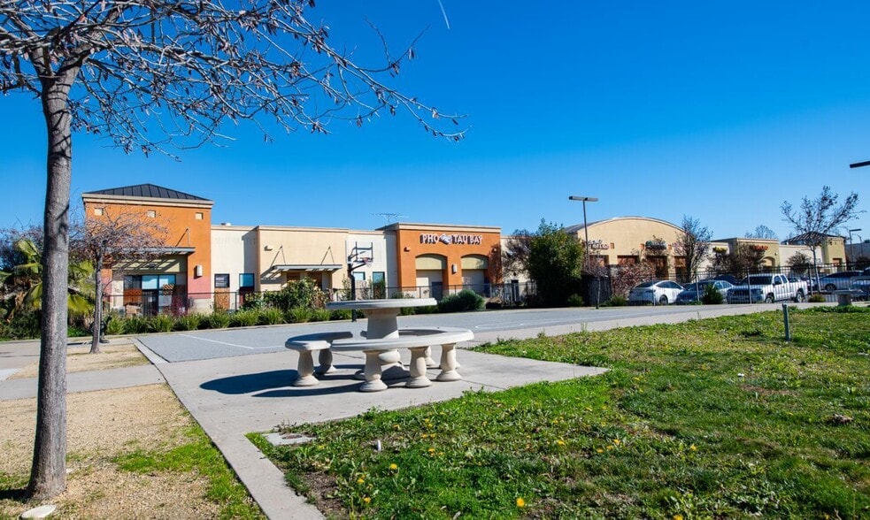 More Photos Of 3005 Silver Creek Rd, San Jose Freestanding For Sale