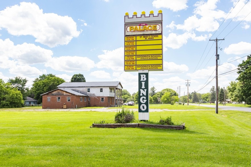 Primary Photo Of 5238-5246 Lapeer Rd, Burton Unknown For Lease