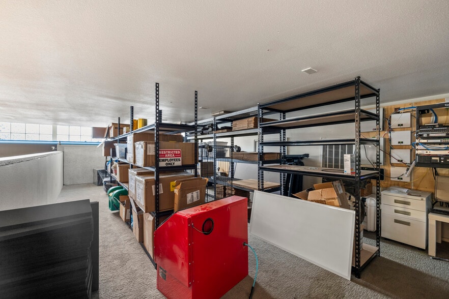 More Photos Of 324 Jefferson St, Fort Collins Warehouse For Lease