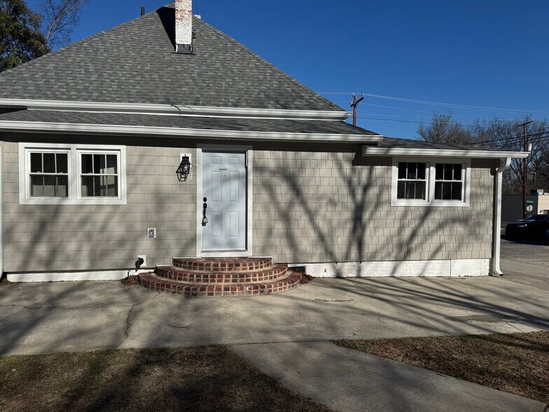 More Photos Of 159 Church St Ne, Concord Office Residential For Lease