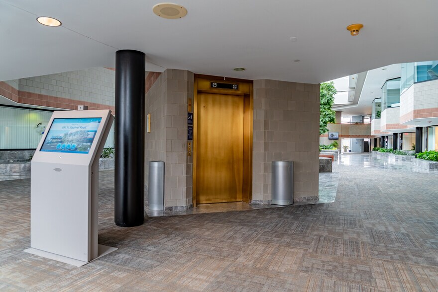 More Photos Of 691 N Squirrel Rd, Auburn Hills Office For Lease