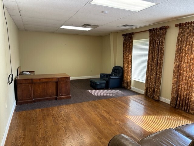 More Photos Of 1955 Northside Industrial Blvd, Columbus Self Storage For Lease