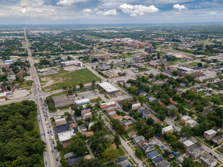 More Photos Of 44 W Lincoln Hwy, Chicago Heights General Retail For Sale