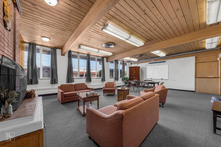 More Photos Of 3600 W 79th St, Chicago Religious Facility For Sale