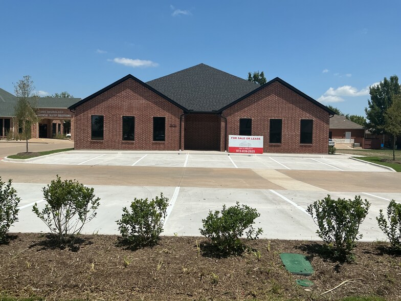 Primary Photo Of 2806 Prince George Ave, DeSoto Office For Sale